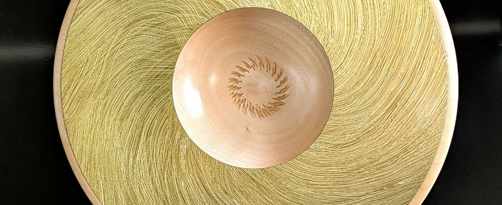 Gold iridescent colour