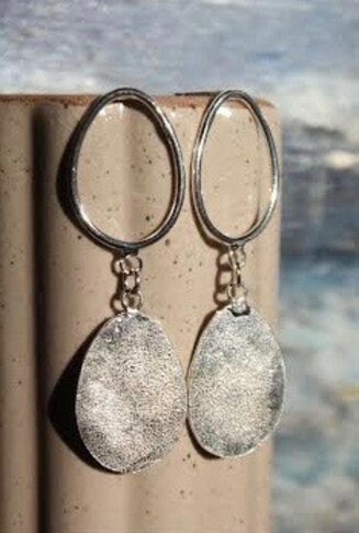 Textured droplet earrings