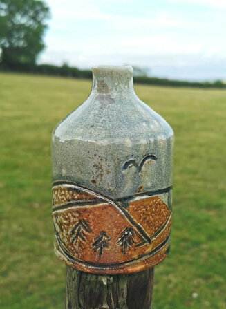 Oil jar