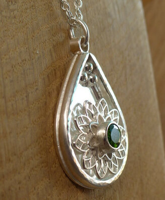 Tsavorite Flower Pendant