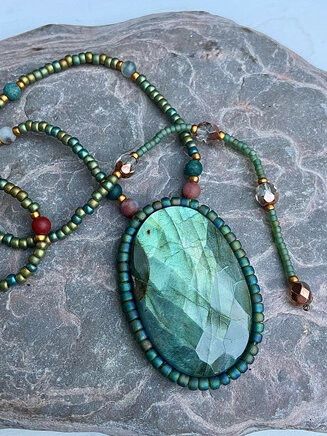 Facetted Labradorite necklace